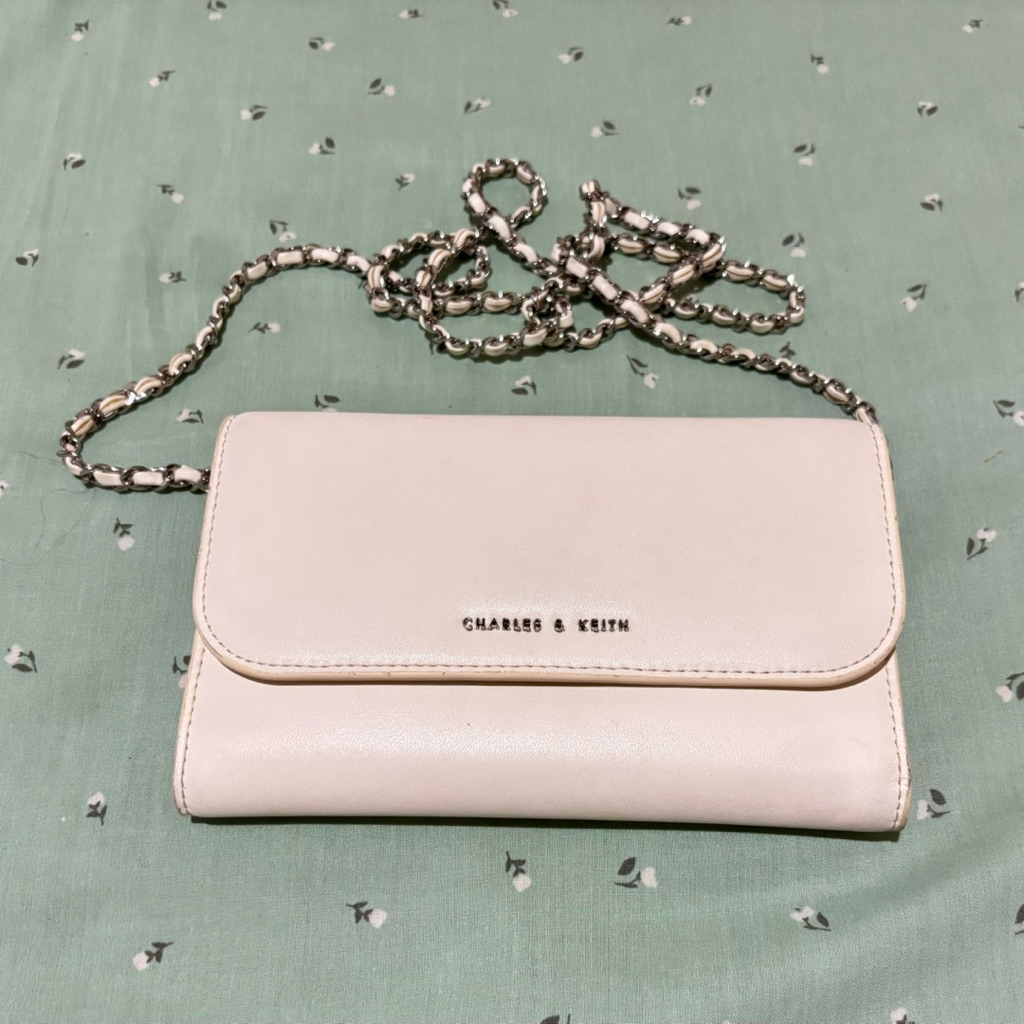 charles & keith octavia chain wallet