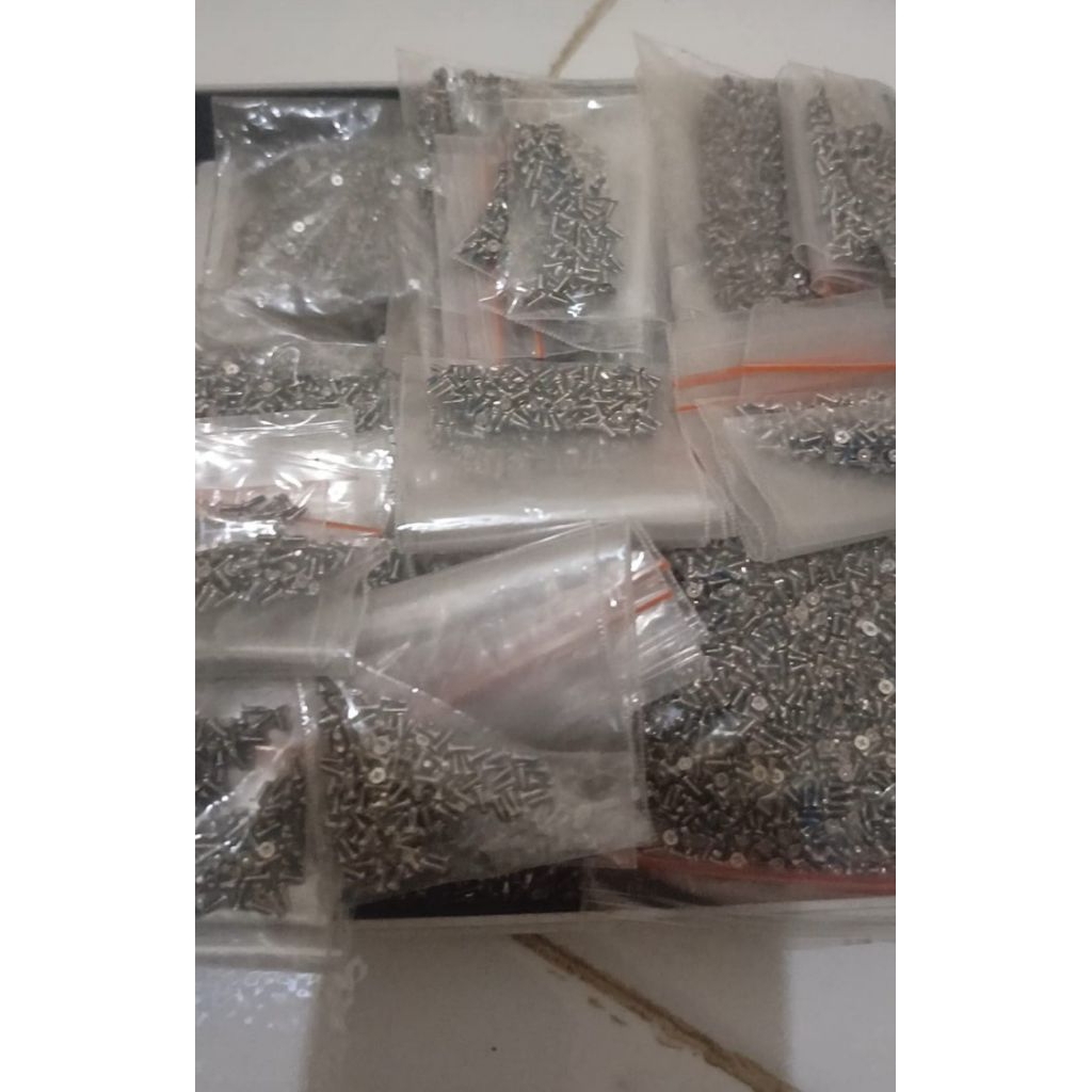 baut hape Oppo. dan realme