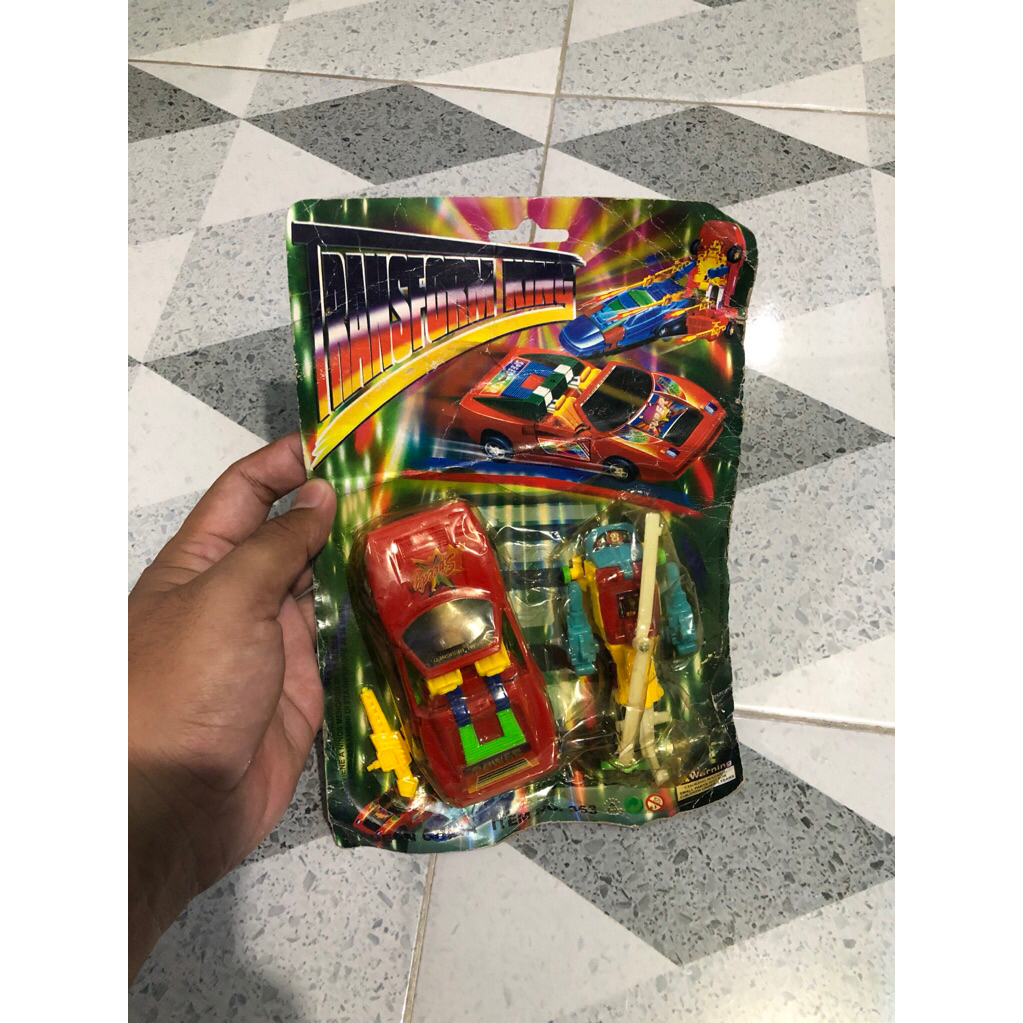 Mainan jadul robot mobil dan robot heli