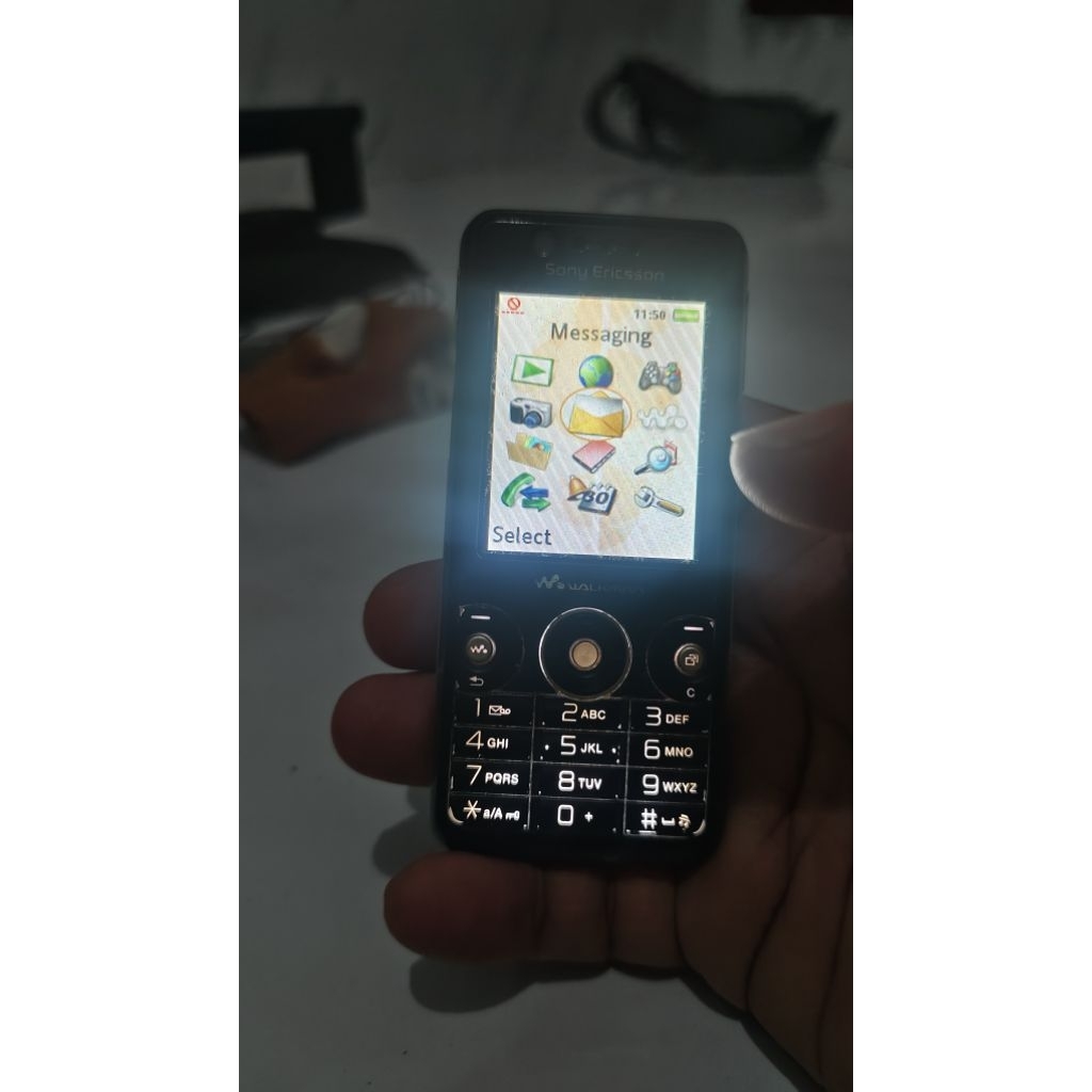 Sony Ericsson W660