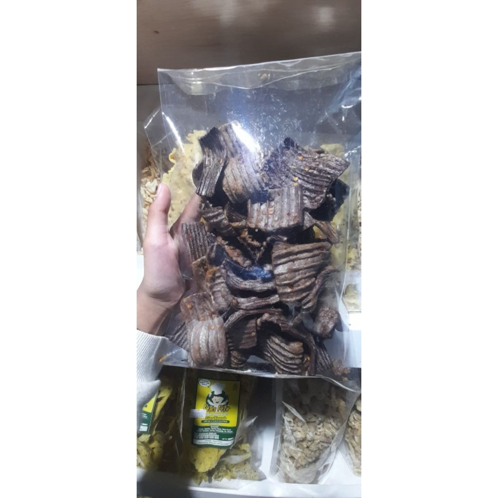 

Oleh-Oleh Dieng Kerupuk Jengkol Pedas Snack Tradisional dari Dieng