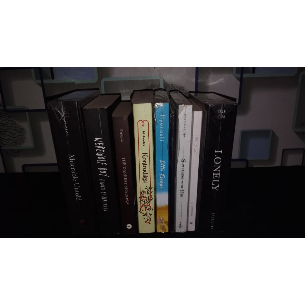 

PRELOVED FANBOOK BTS by Herlinssi, Hyonashi, Idybooks, Indiekiki, Asabell Audida