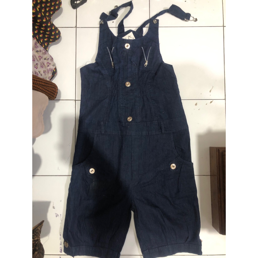 overall anak tanggung