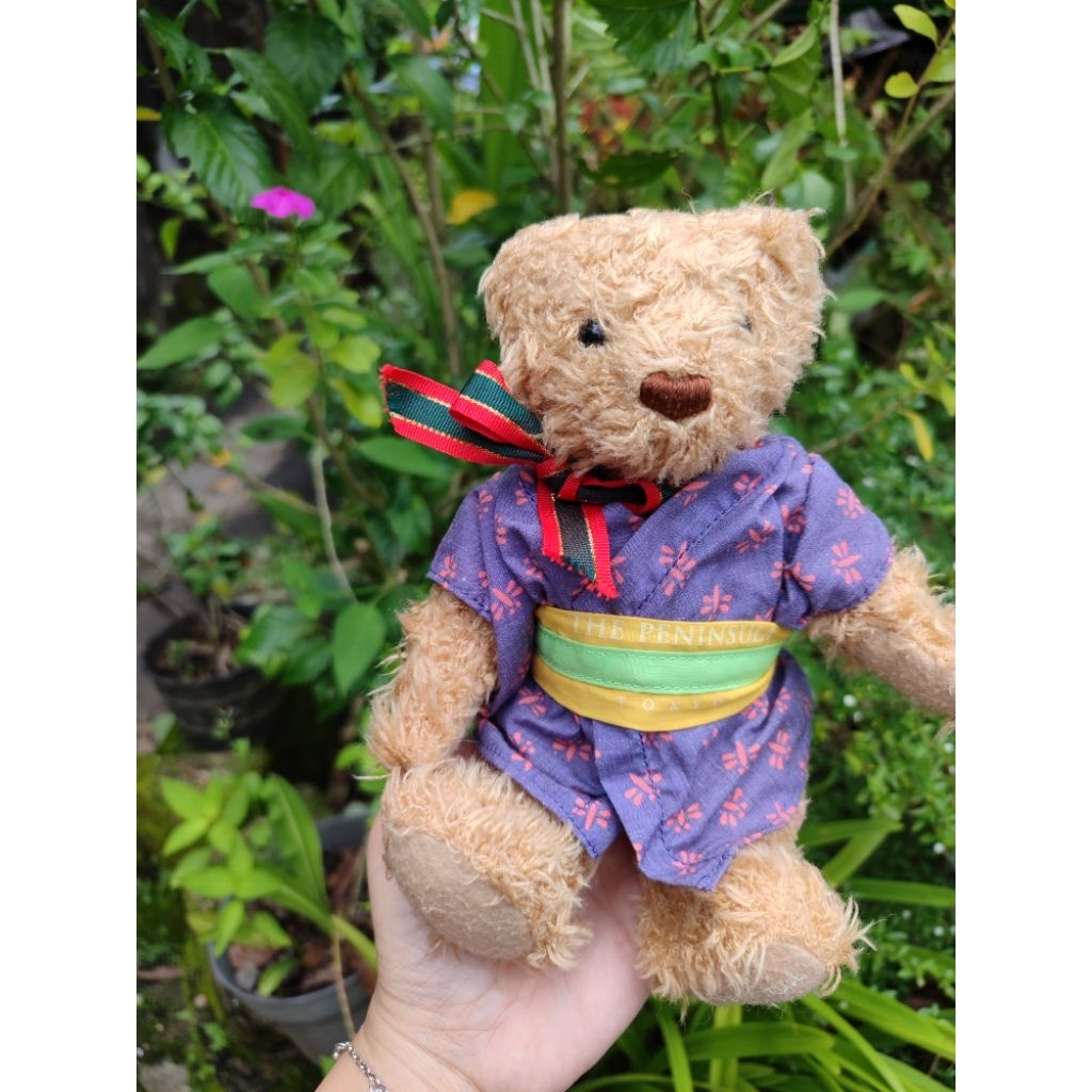 boneka klasik vintage teddy kostum kimono Jepang original peninsula tokyo