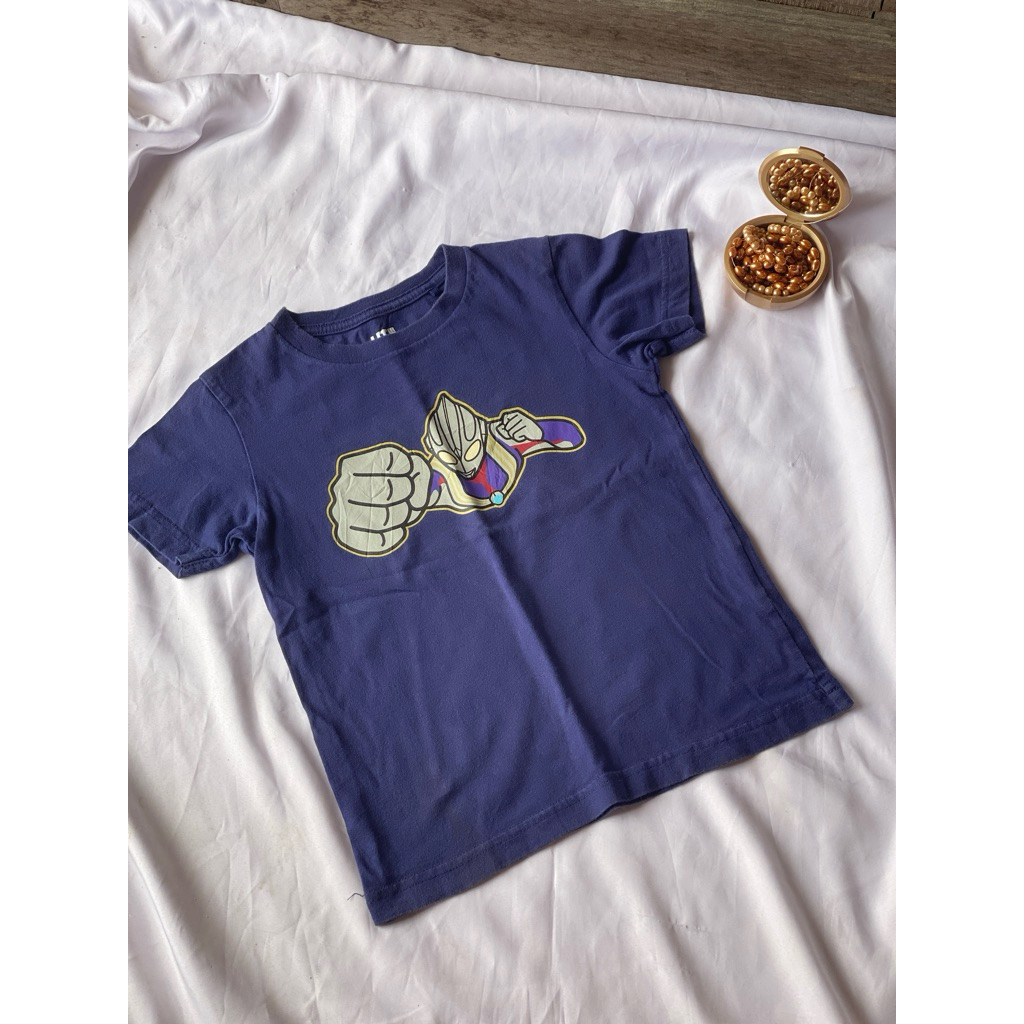 PRELOVED PL baju kaos anak branded UNIQLO ultraman size 100 2T 3T 4T