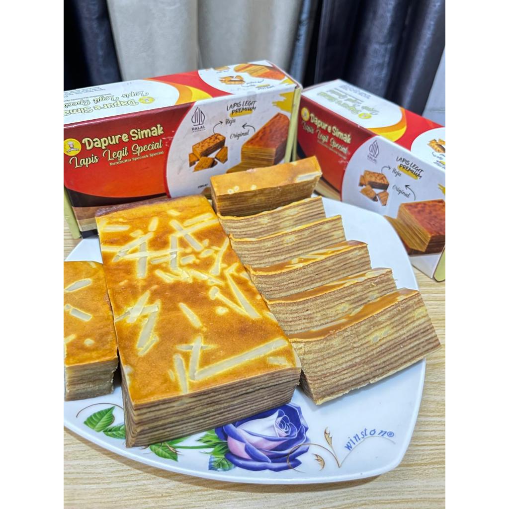 

Lapis Legit Spesial Keju Wesman Ukuran 8,5x17 Lezat dan Nikmat