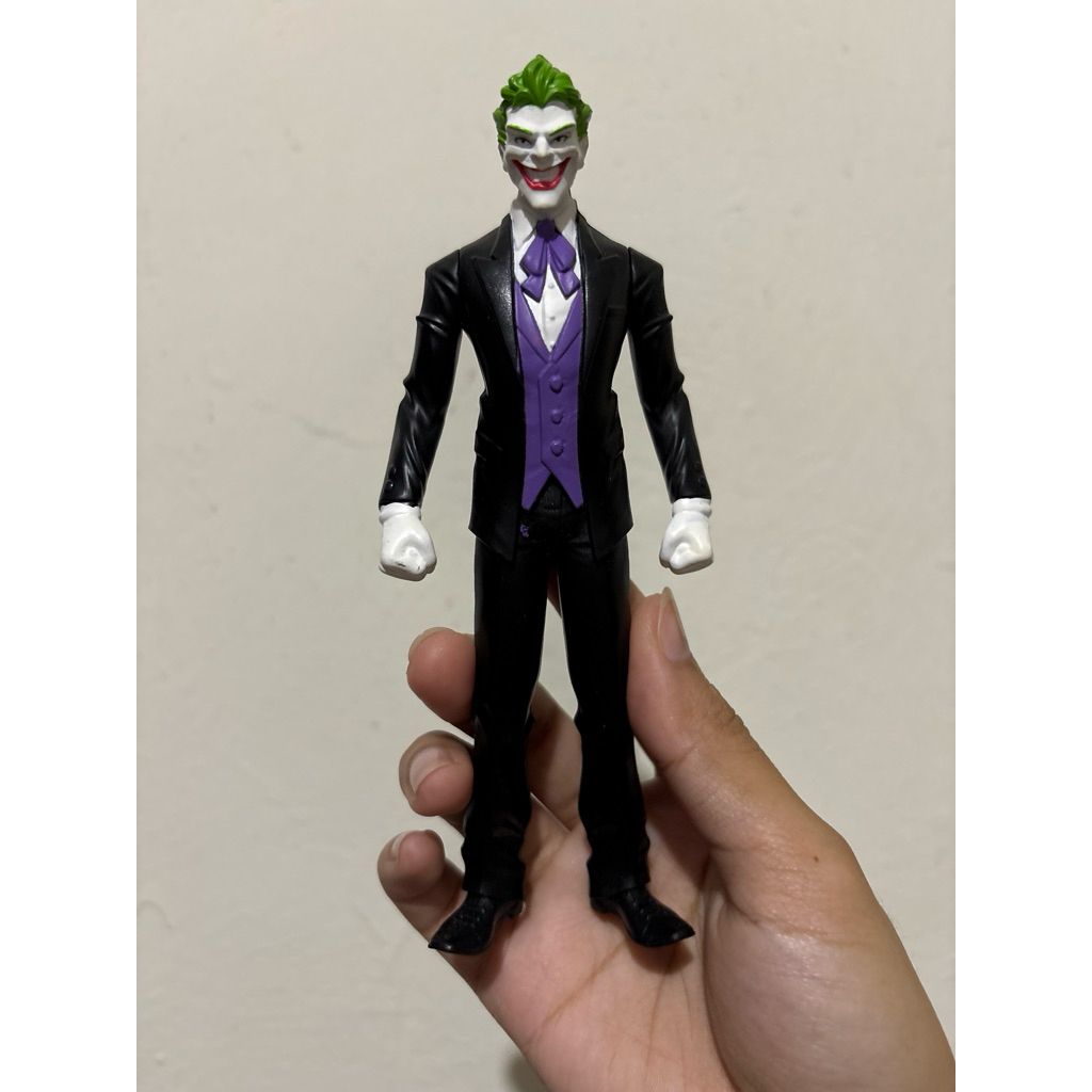 Joker Jas Hitam Figure DC Comics Spin Master