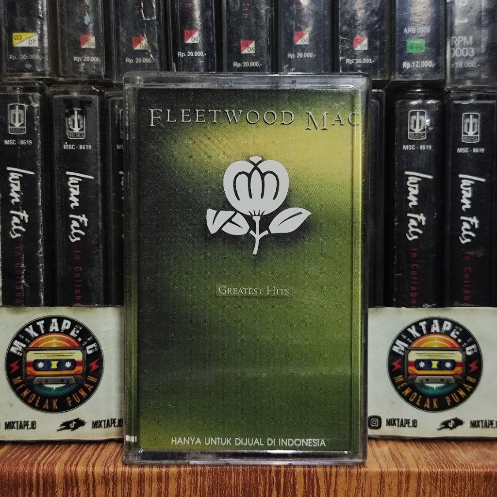 Kaset Pita - Fleetwood Mac - Greatest Hits - Radio Tape - Kaset - Radio - Pemutar Kaset - Retro - Cl