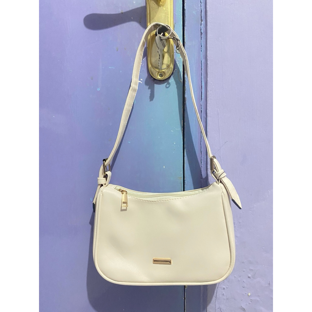 Shoulder Bag (Like New)