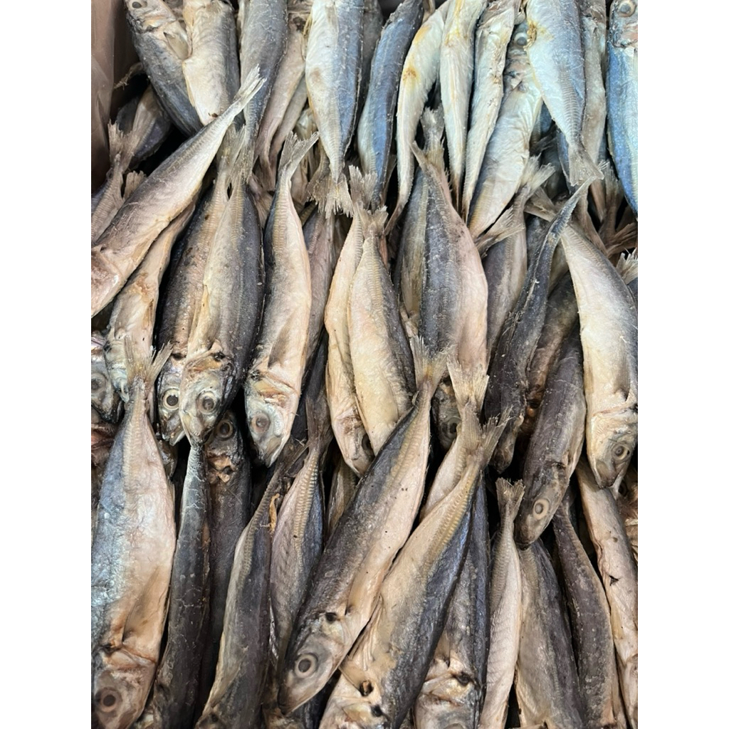 

Ikan asin layang klotok Kwalitas Premium 1 Kg Asli Tuban