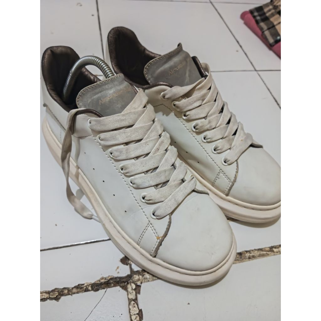Alexander Mcqueen size 43/44 Second