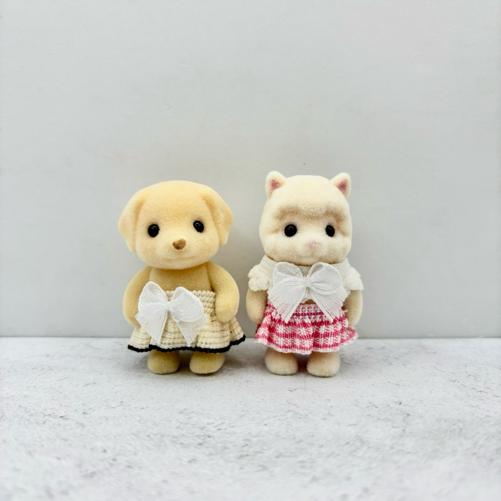 (NEW) Sylvanian Families Yellow Labrador Rare | Alpaca Standing RARE | Fashion Costume