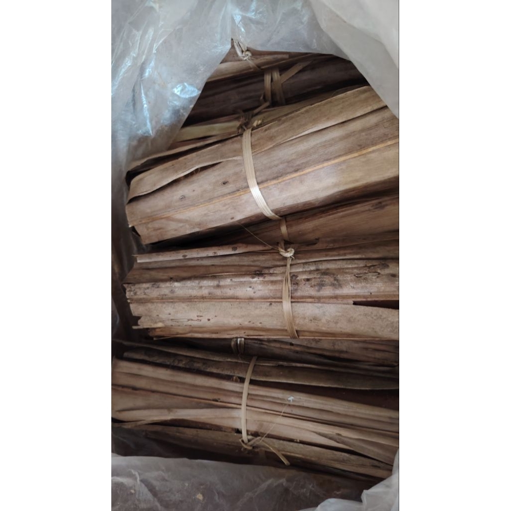 

TAMBAHAN DAUN KERING