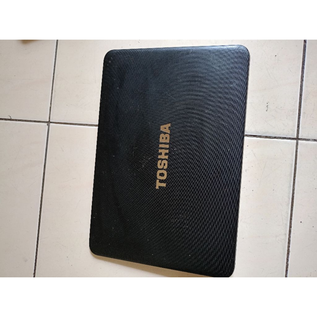casing layar Toshiba C800