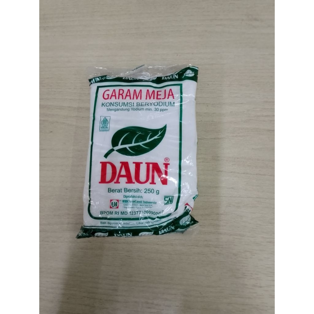 

GARAM MEJA DAUN 250GRAM / GARAM BERYODIUM MERK DAUN / GARAM MERK DAUN 250GRAM 1BALL ISI 250GRAMX40PCS