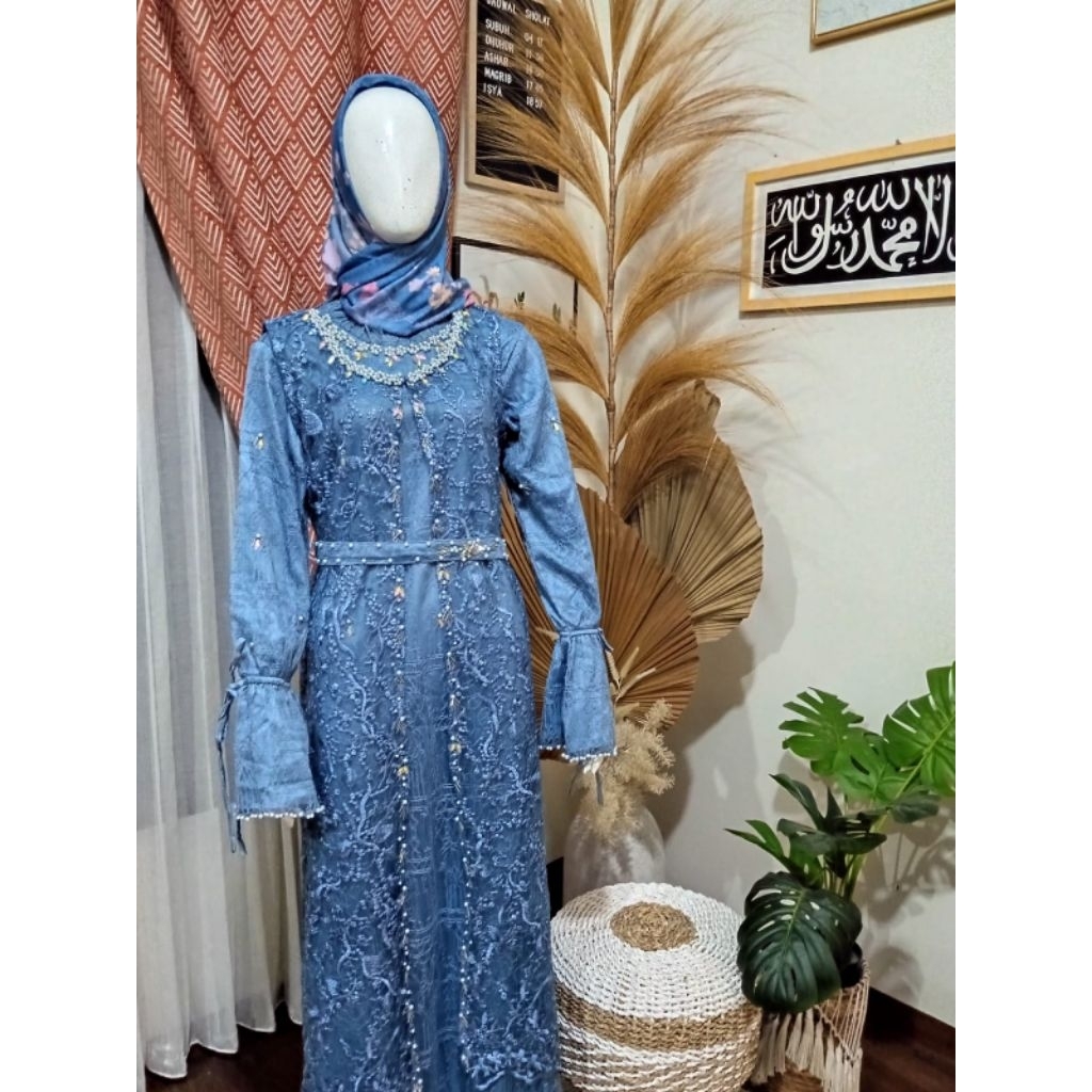 BajuGamisBrukatFullPayetMutiaraByGwenPetrina