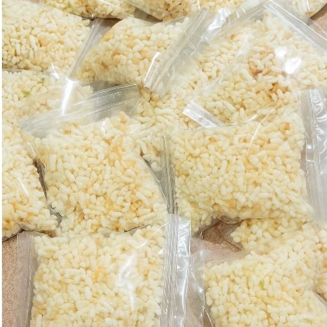 

Cengkaruk Nasi Goreng Asin Gurih 110 gram Cemilan Camilan Enak Snack Makanan Ringan Makanan Jadul