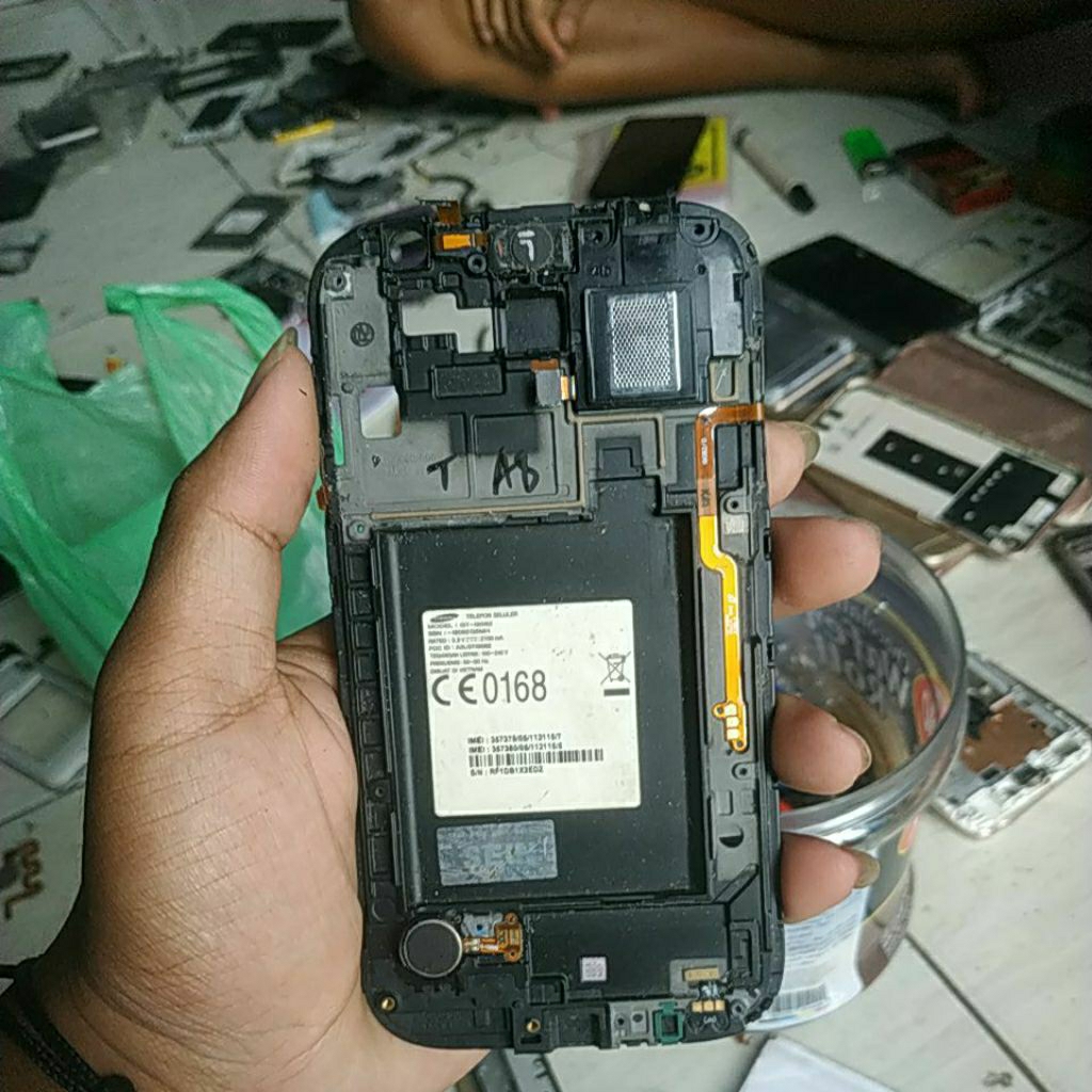 frame bekas Samsung galaxy grand Duos dapat sesuai gambar
