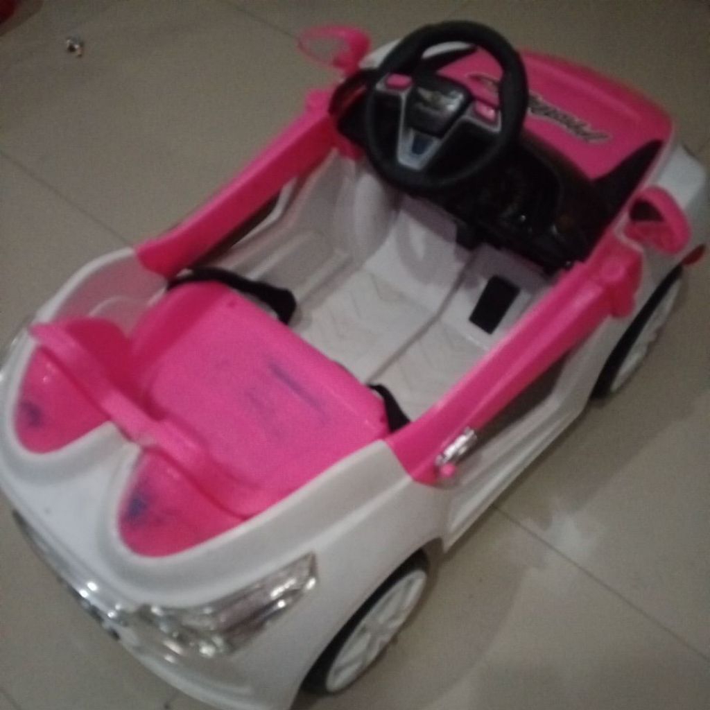 Mobil Aki mainan anak second