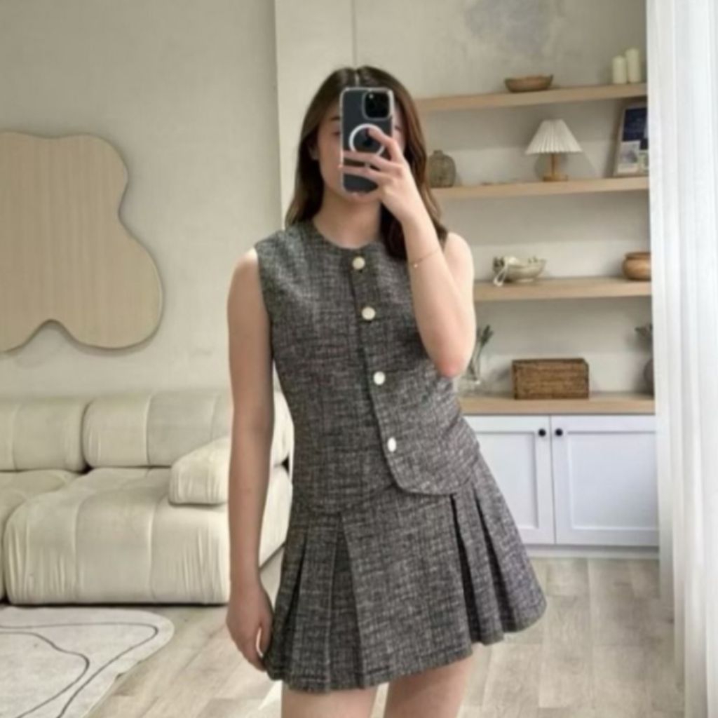 PRELOVED ONE SET KOREAN TWEED VEST