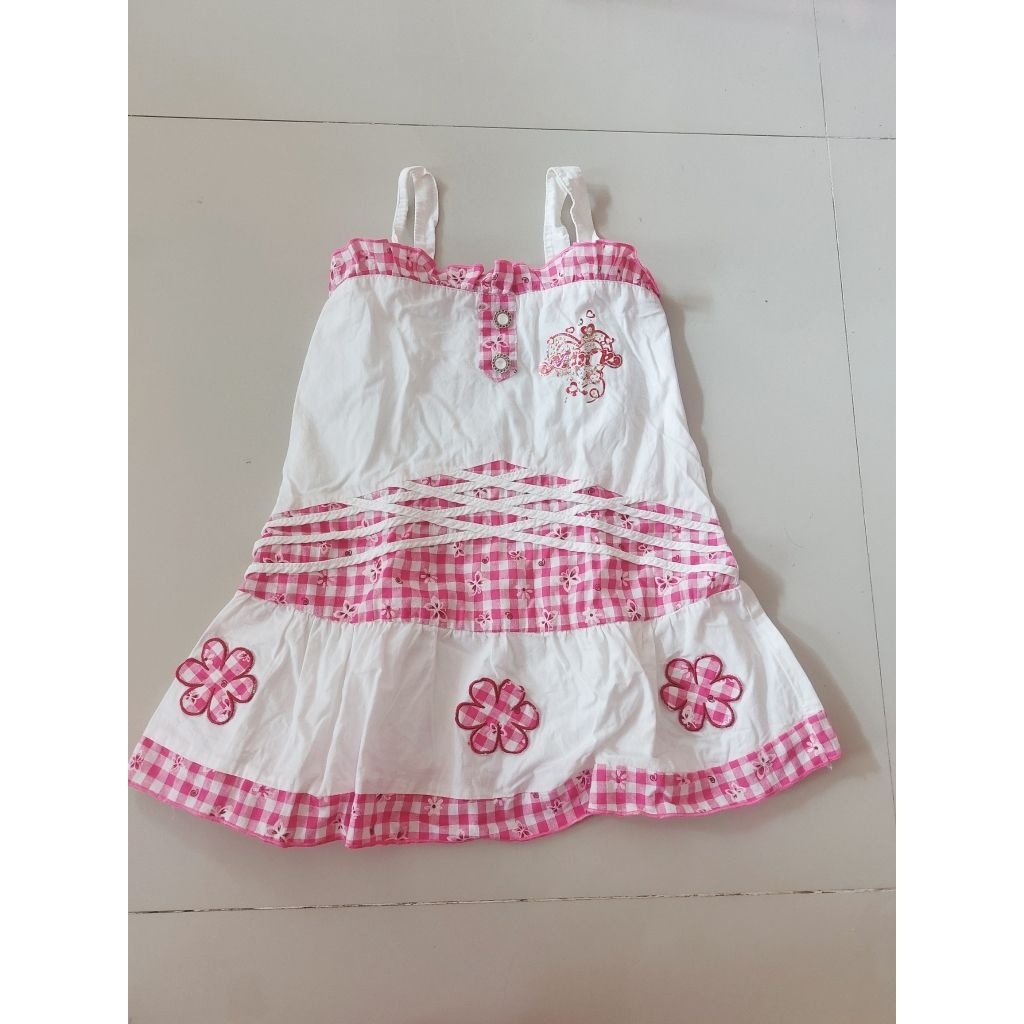 preloved dress rok overall jumpsuit warna putih kotak kotak anak perempuan umur 4tahun
