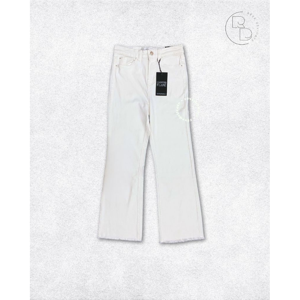 Stradivarius Jeans Wanita Original Size 34/24 - Celana Cropped Flare Putih Casual