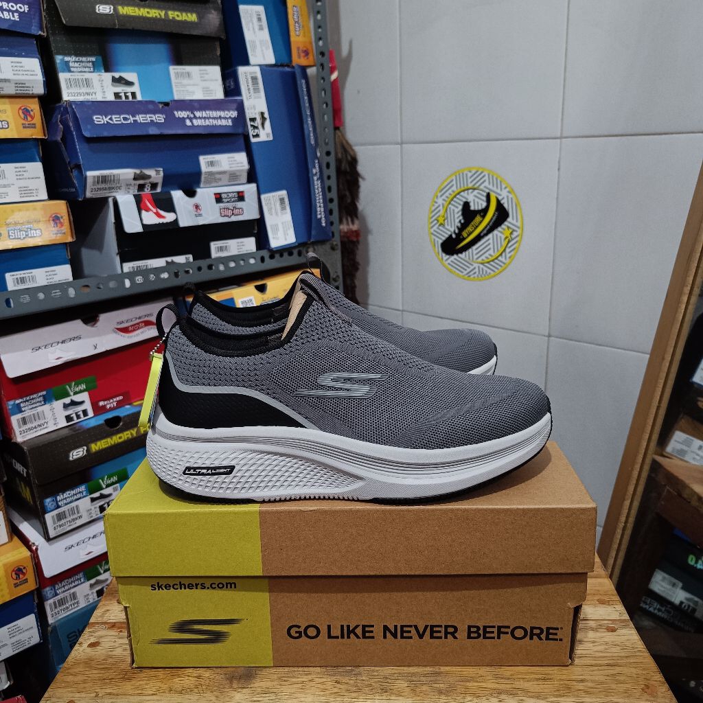 Skechers Slip On Go Run Elevate 2.0 - Upraise 2.0 White / Grey / Fluid Motion Black White Men's