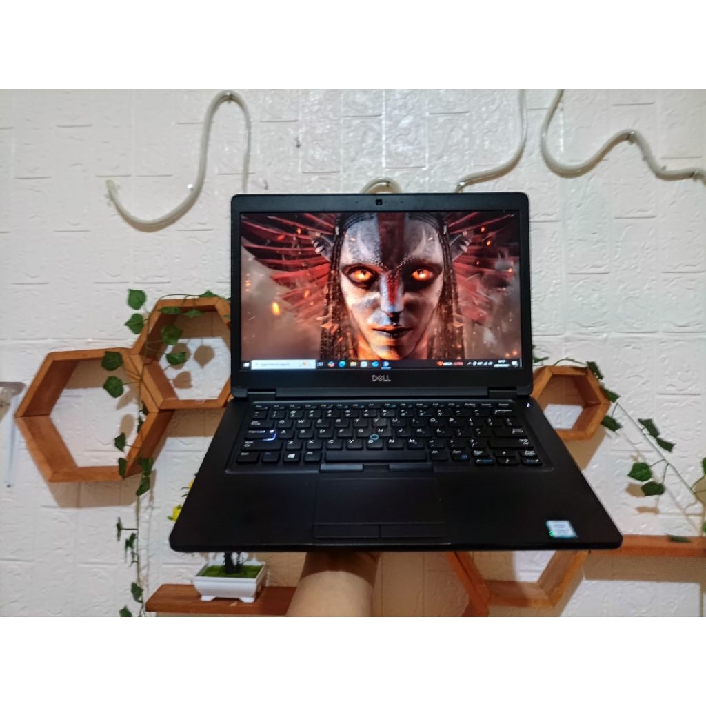 DELL LATITUDE 5491 i7 - 8850U 8Th / 16GB RAM / 256GB NVME / FHD / MULUS / BERGARANSI