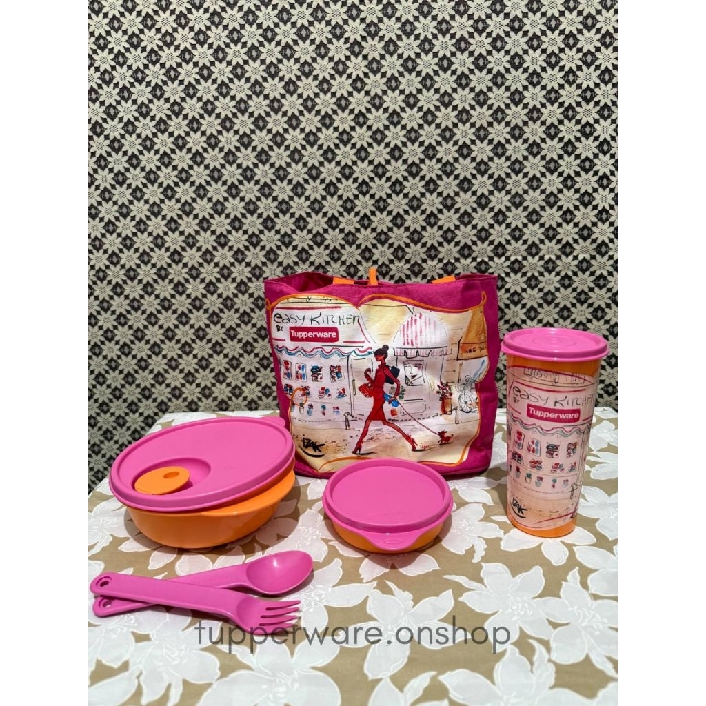 Miss Belle Set/Satu Set Bekal n Botol Tupperware BARU