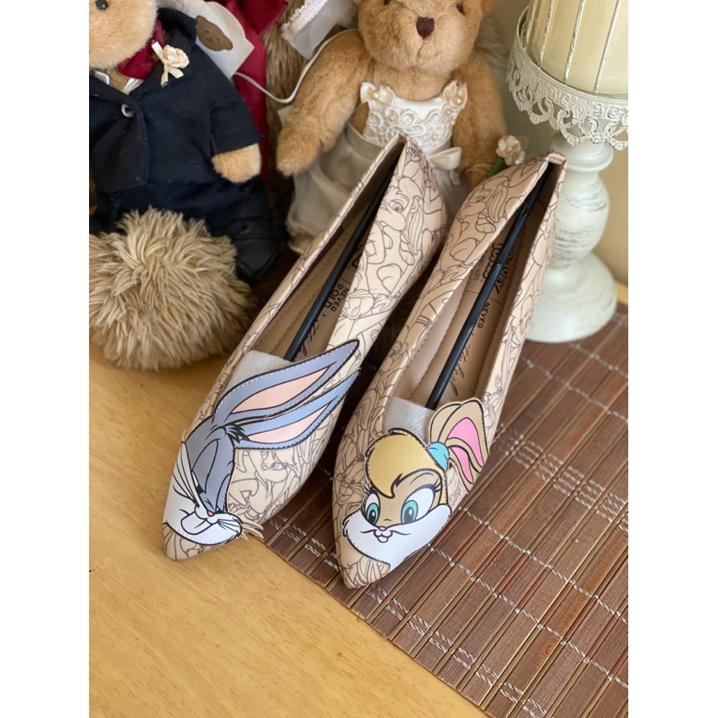 ITTAHERL x Looney Tunes