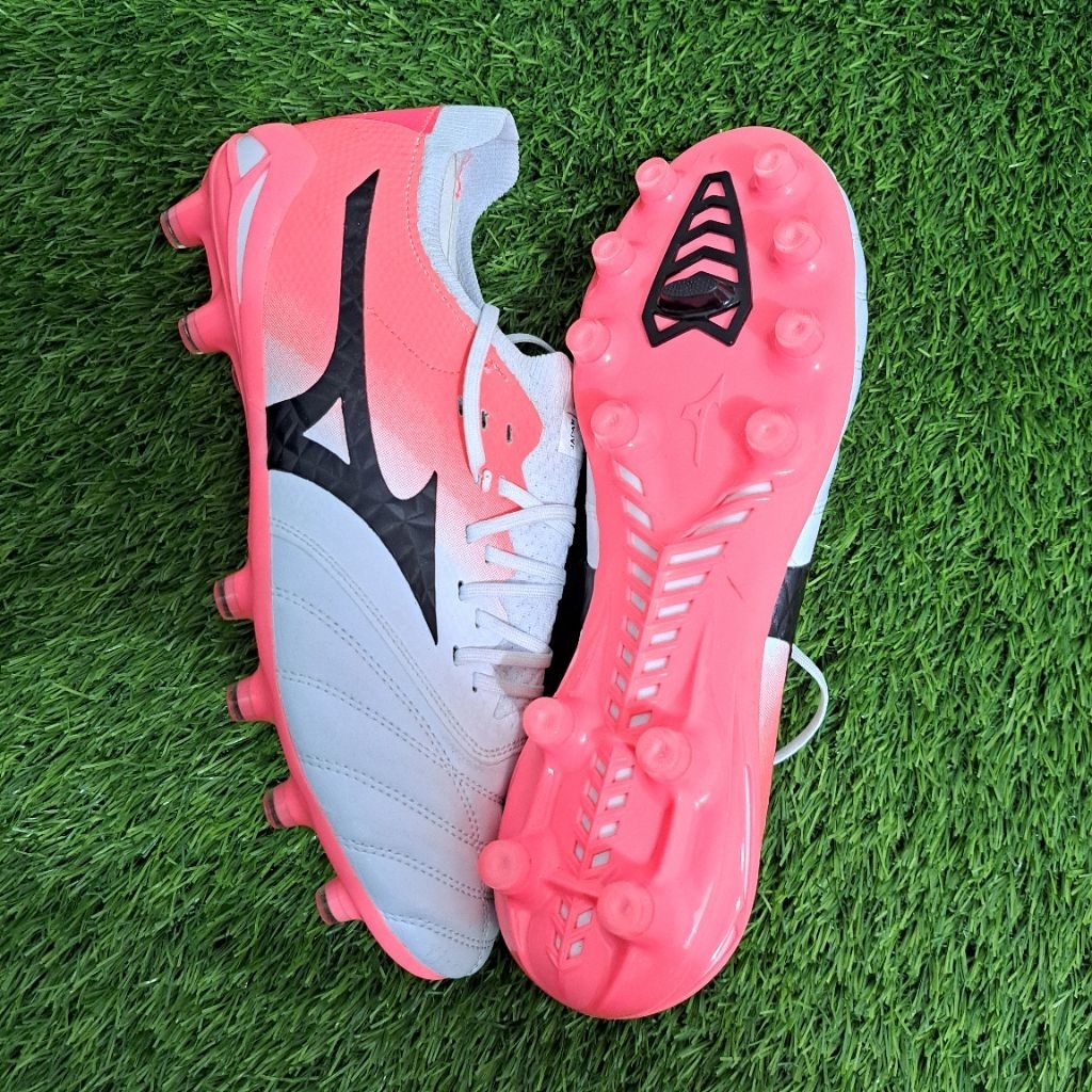 Sepatu Bola Soccer Mizuno Beta4 White Pink FG