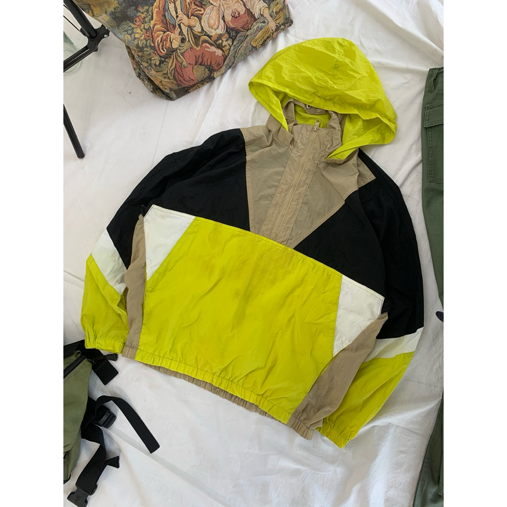 UNIQLO LIGHTWEIGHT JACKET HALFZIP COLORBLOK THREE TONE/JAKET PARASUT GU RUNNING OLAHRAGA