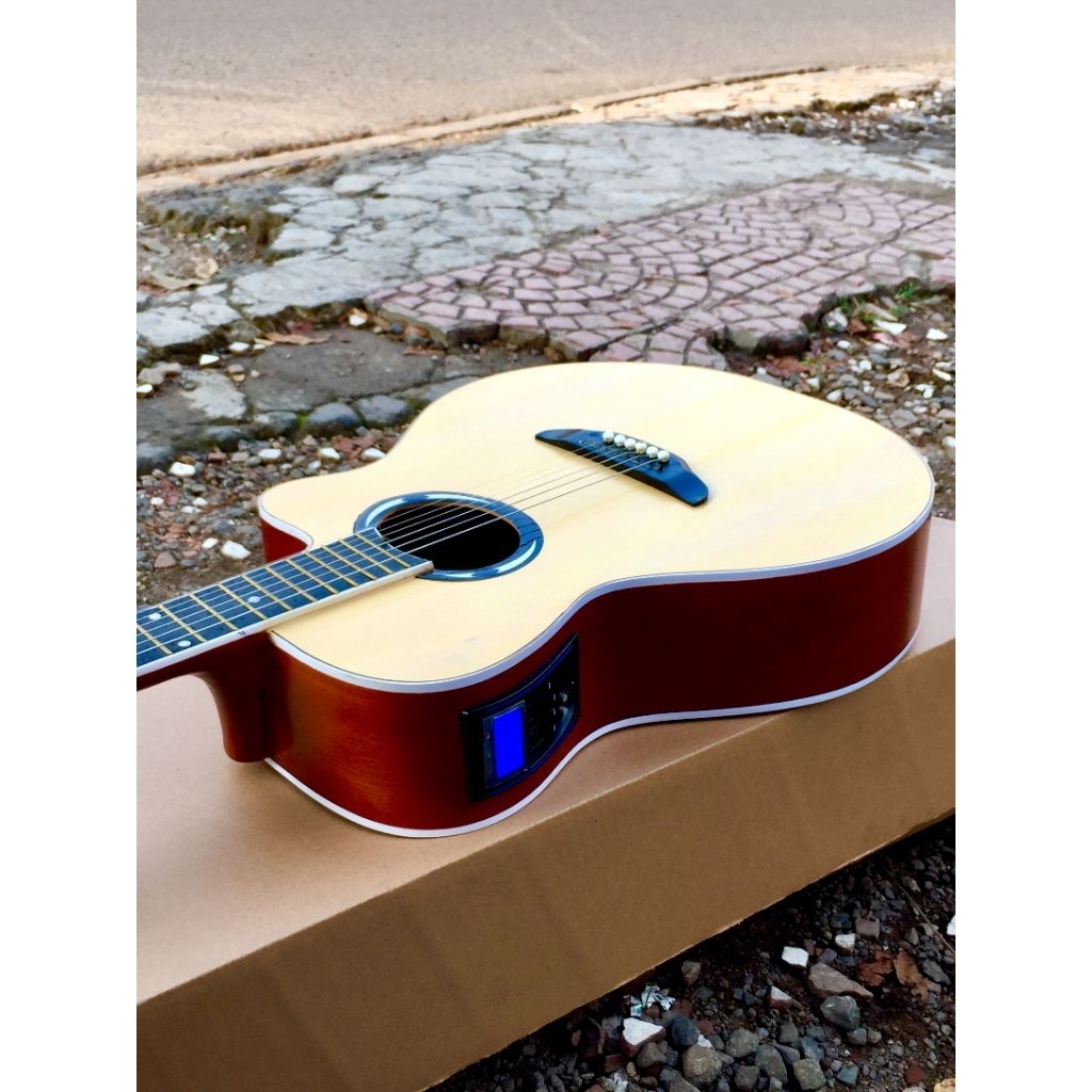 AKUSTIK ELEKTRIK YAMAHA APEX500L PREAMP LC