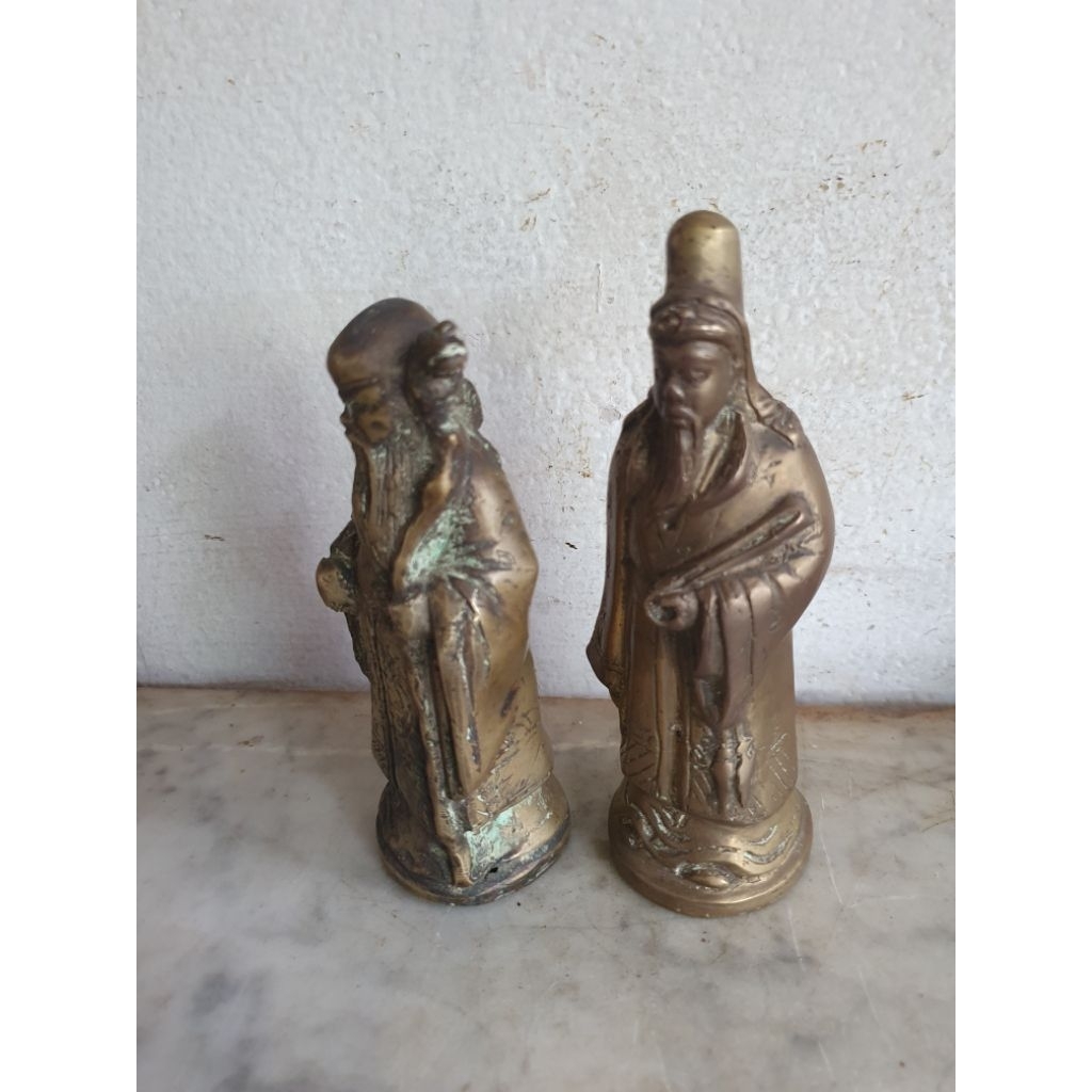 patung dewa antik kuningan