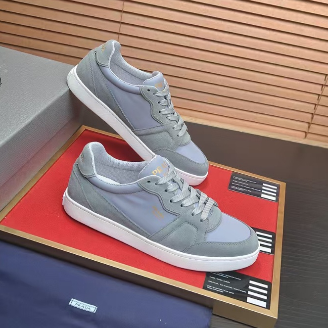 Prada's new men's casual shoes, high-end cowhide leather sneakers, lightweight flat soled shoes