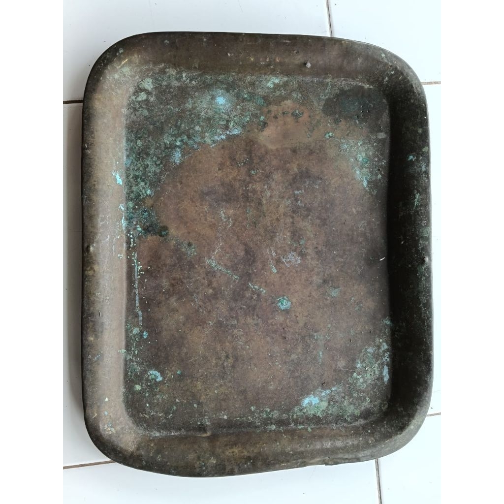 nampan saji Kuningan kuno lawas antik