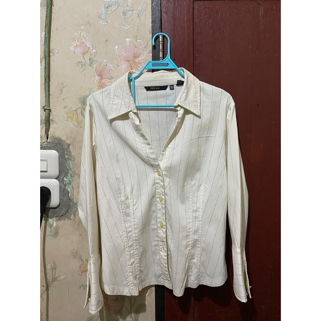 KEMEJA PUTIH (zara)