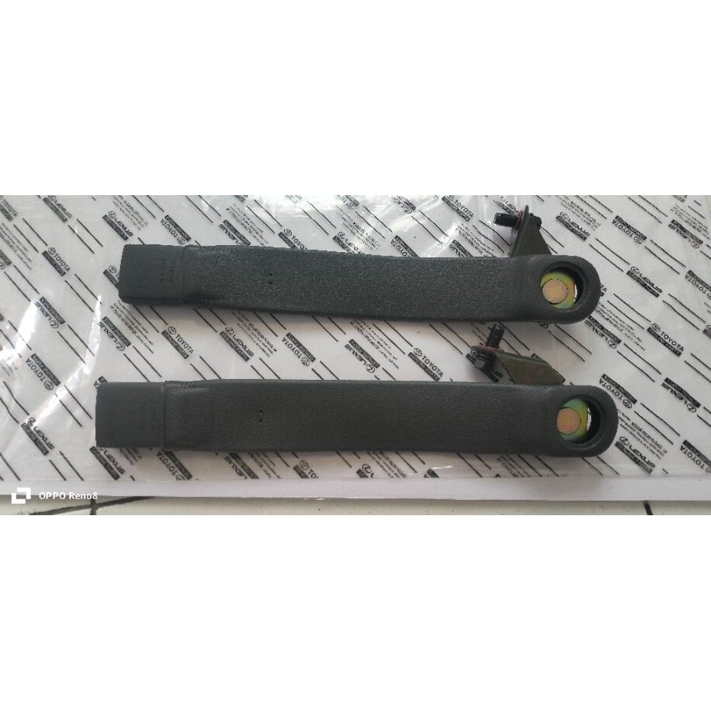 tangkai safety belt Toyota kijang original