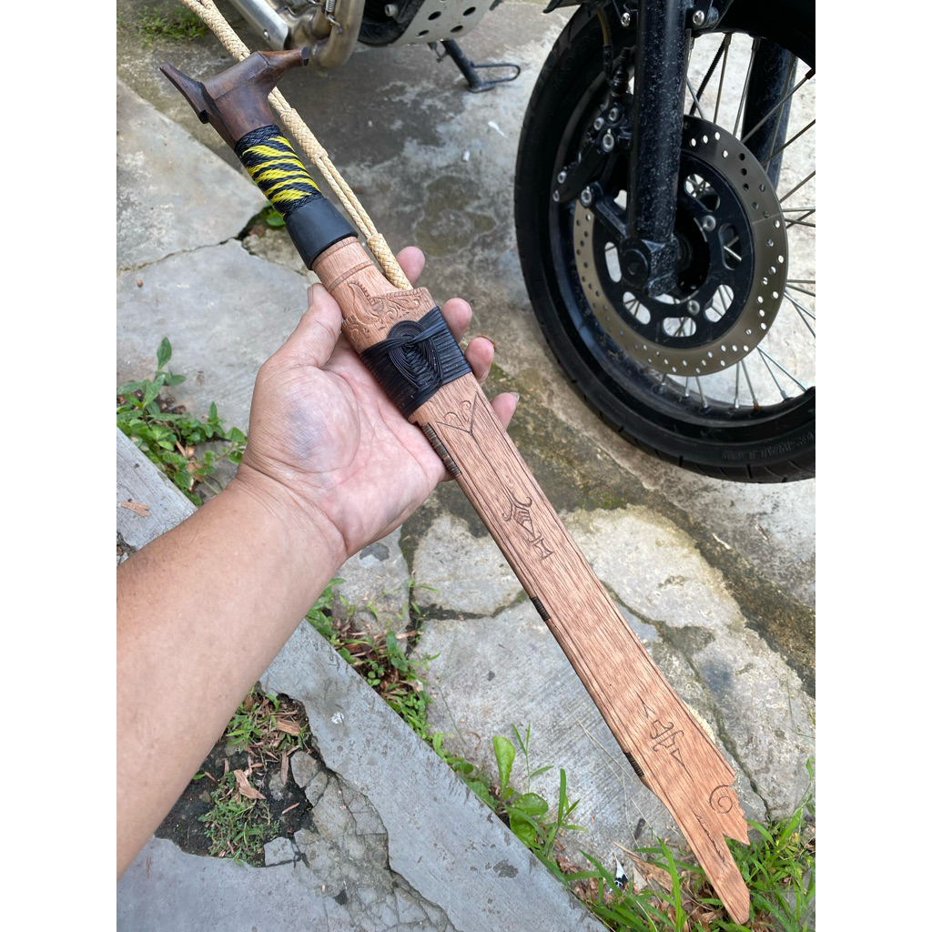 mandau/tunggur/mini/benuaq