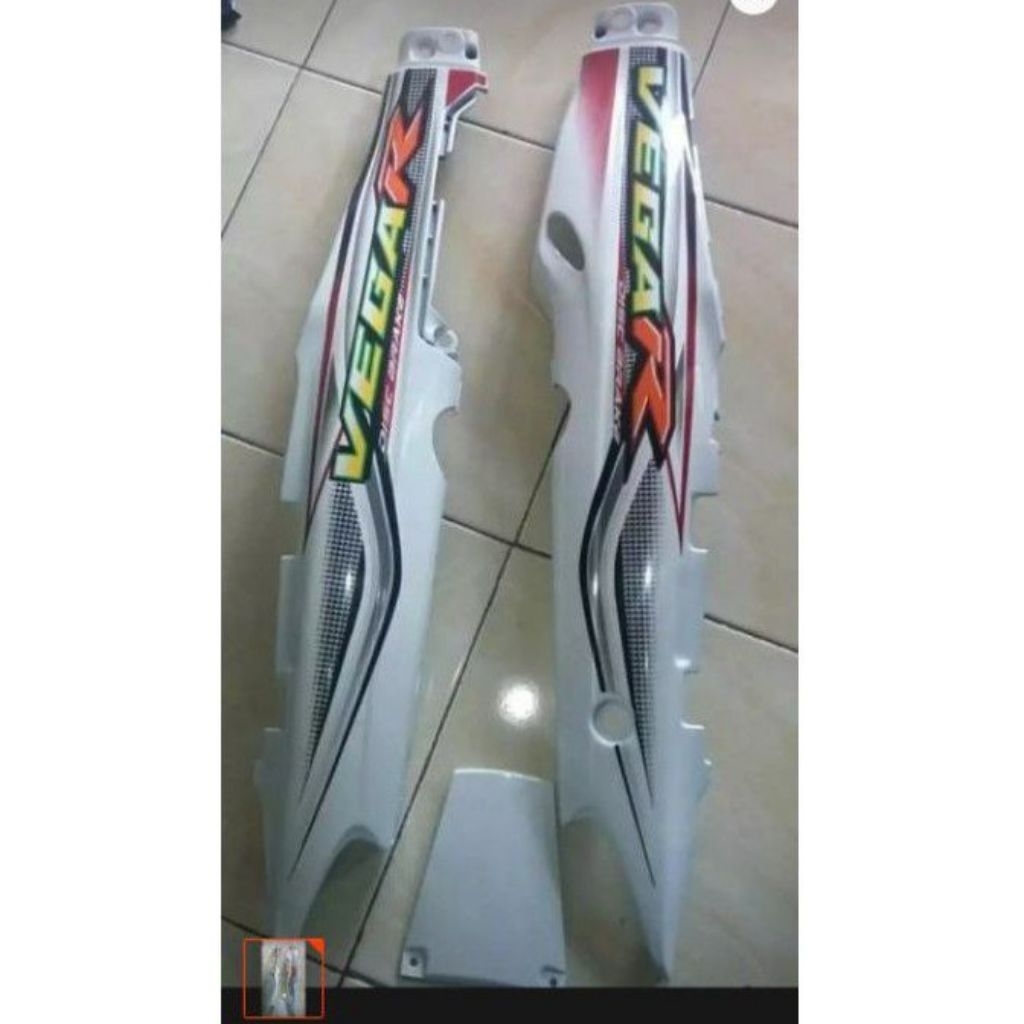 body belakang Yamaha Vega R lama plus striping / Cover Body Vega R lama