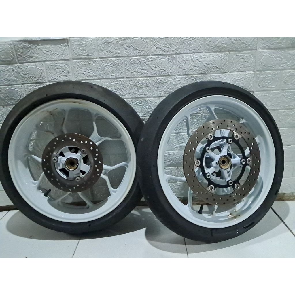 Velg r25 r 25 mt25 mt 25 yamaha pelek racing palang original ori copotan standar kelengkapan seperti