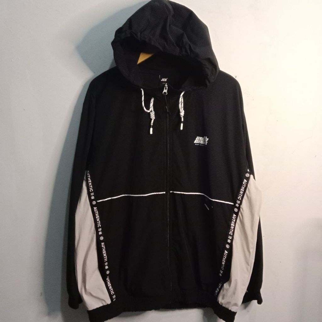 jaket JCB