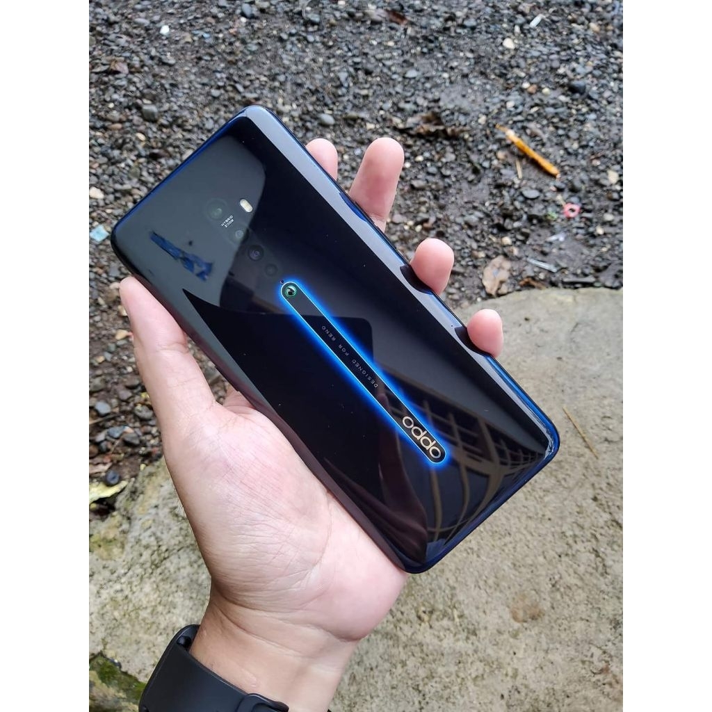 Oppo Reno 2 sirip hiu