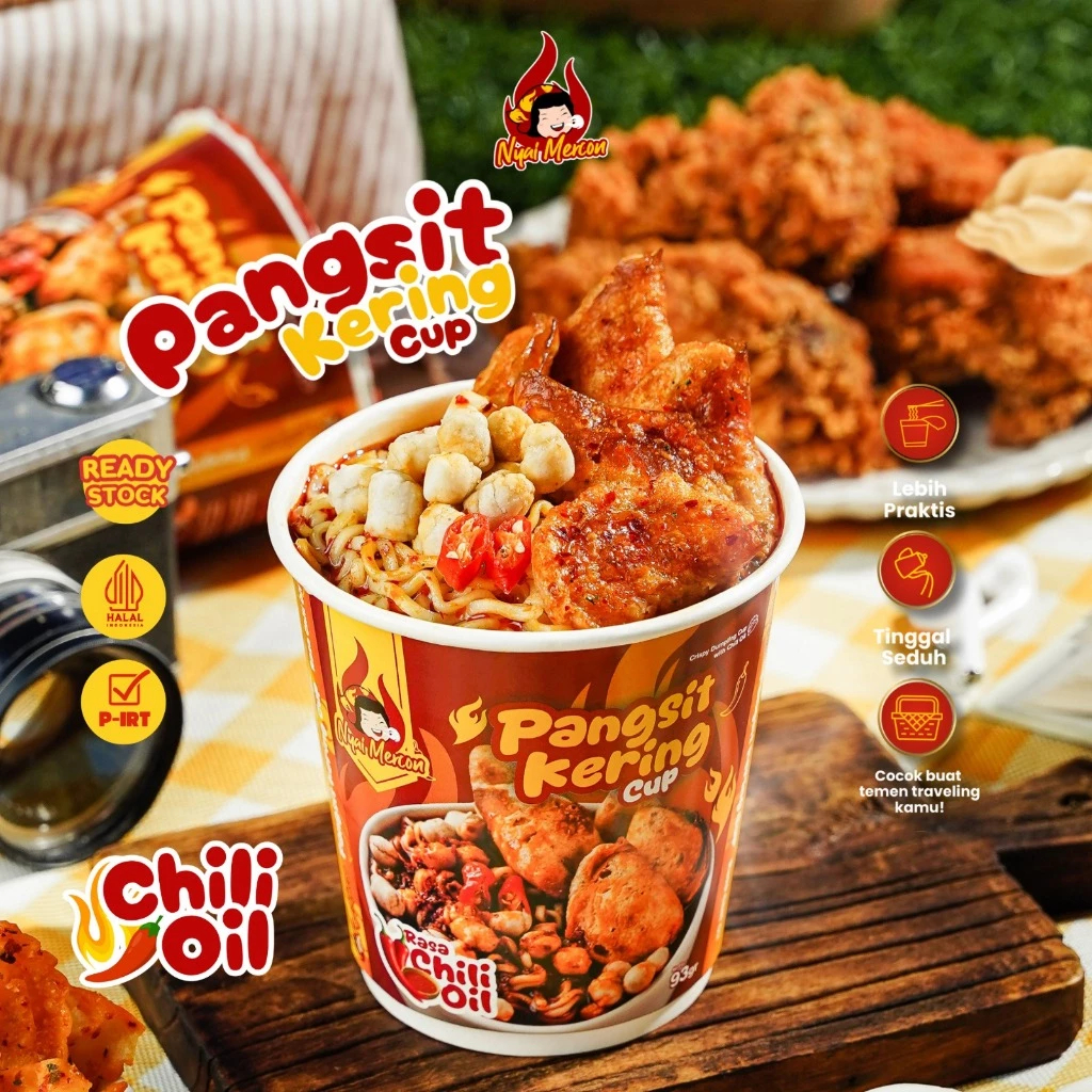 

Pangsit Cup Kering Nyai Mercon (Pangsit Kering Chili Oil dan Keju Pedas)