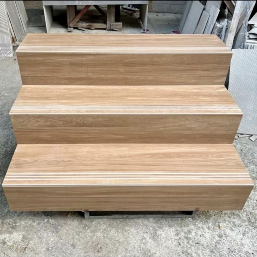 Granit keramik tangga motif kayu 25x80 20x80 satu set pijakan dinding