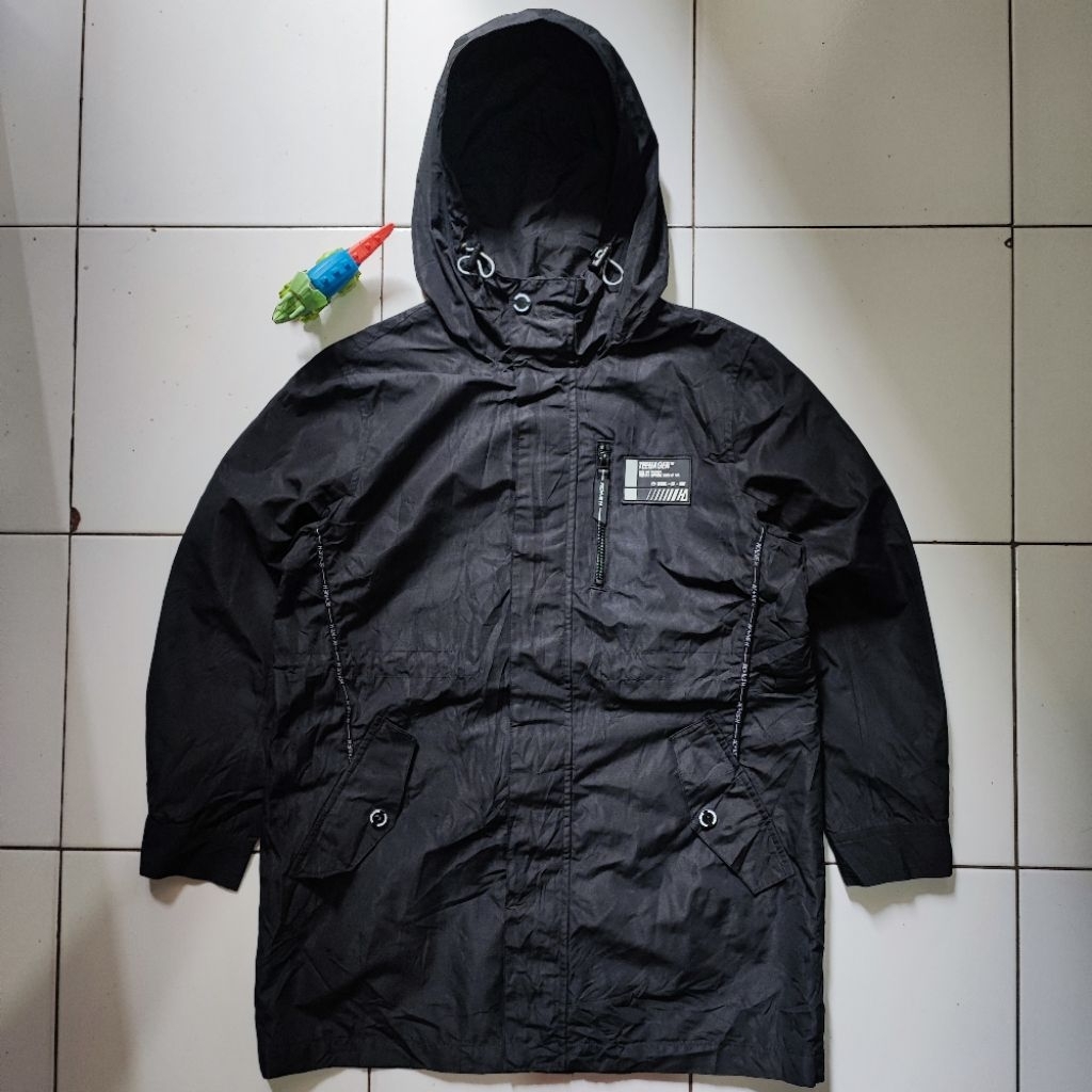 Jaket Outdoor Parka Anak Remaja HANGTEN Full Black Original 100% Preloved Second Branded Gunung Hiki