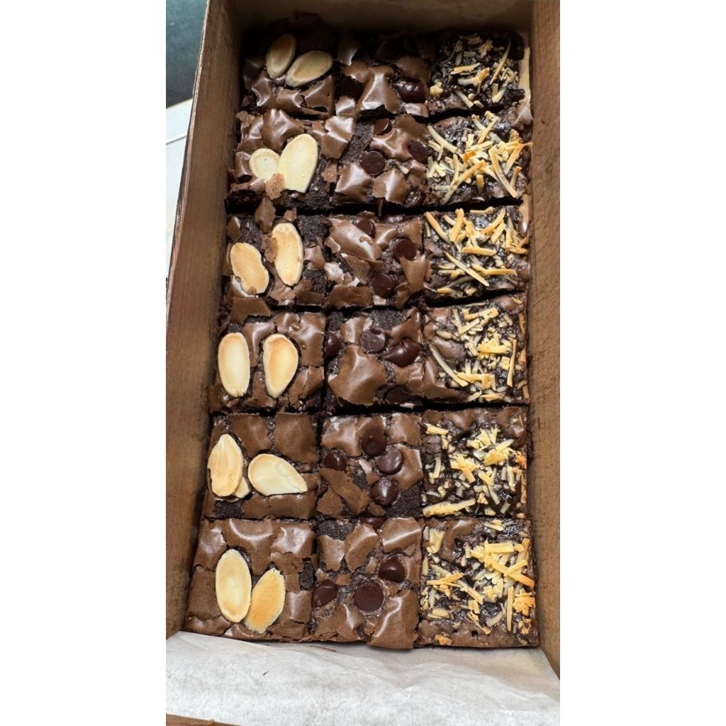 

brownies fudgy 250gr, 18 potong