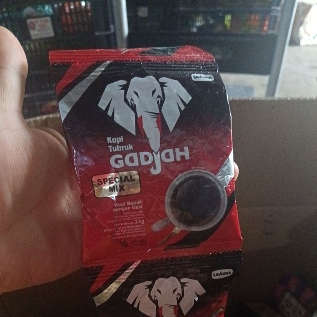 

kopi tubruk gajah (kopi+gula) renceng isi 10