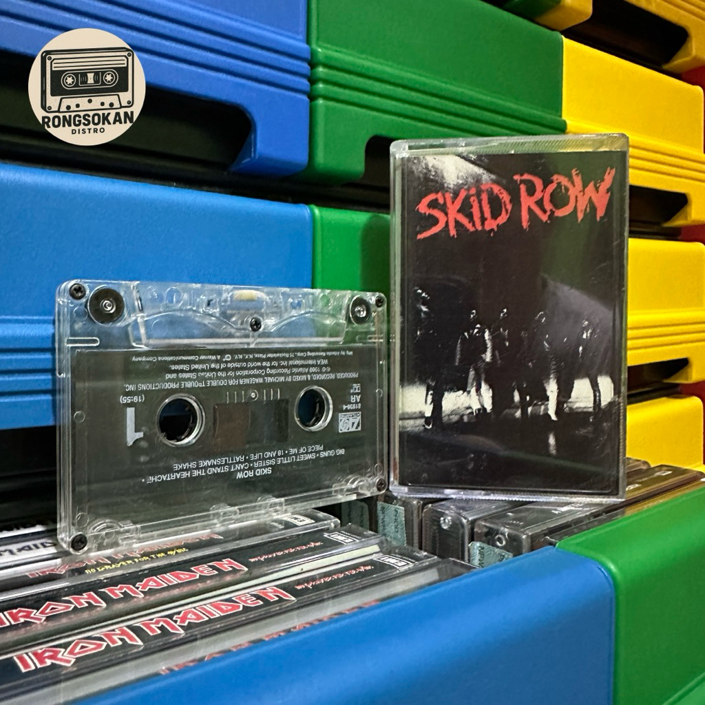 Kaset Pita Import SKID ROW S/T SKID ROW (ATLANTIC)