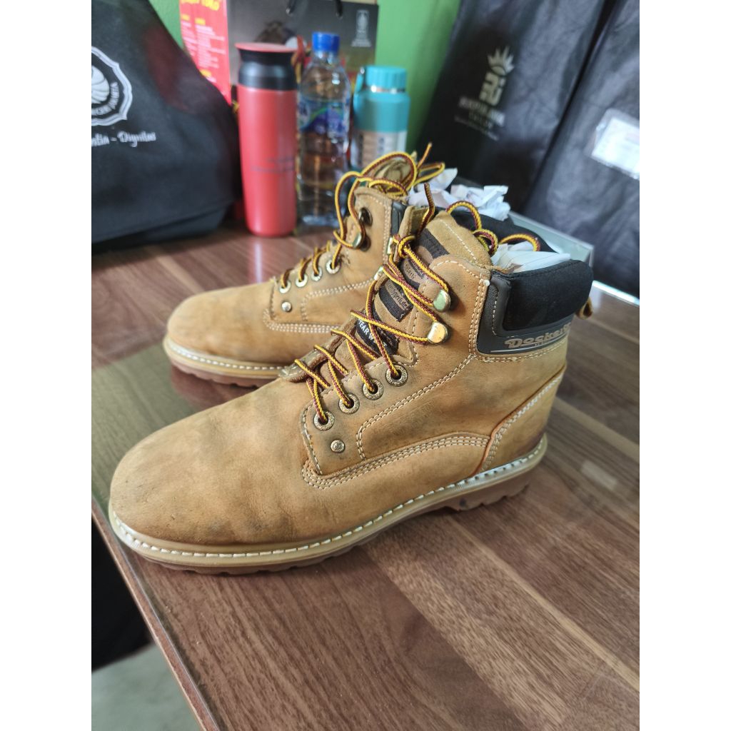 Sepatu Dockers by Gerli